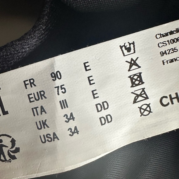 Chantelle Black Sheer Underwire Bra - Picture 7 of 11